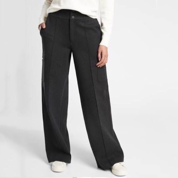 Athleta Pants - Athleta Size 10 Venice Cargo Pants NWOT!!